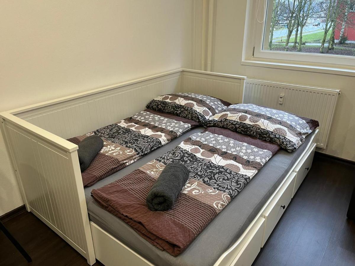 Apartment Charkovska Karlovy Vary Esterno foto